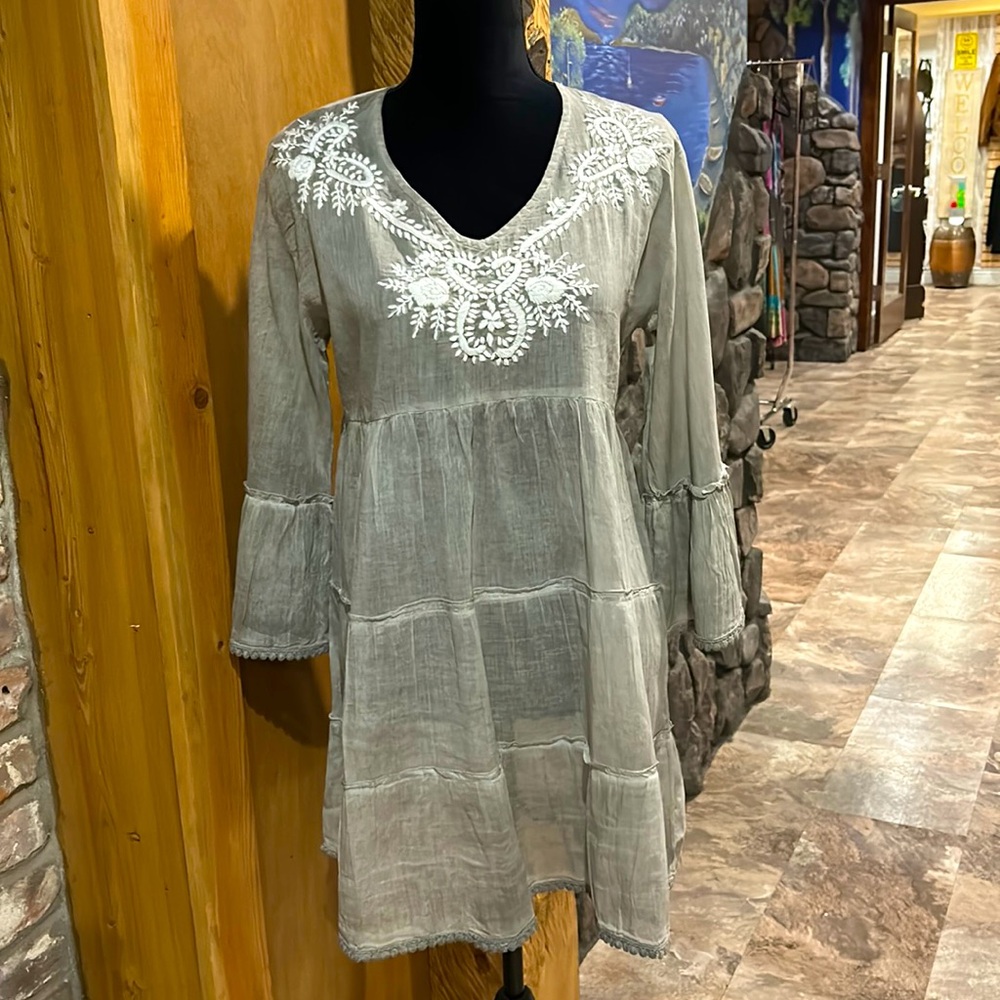 NWT Dolman Anastasia Grey Boho Tiered Dress OS
